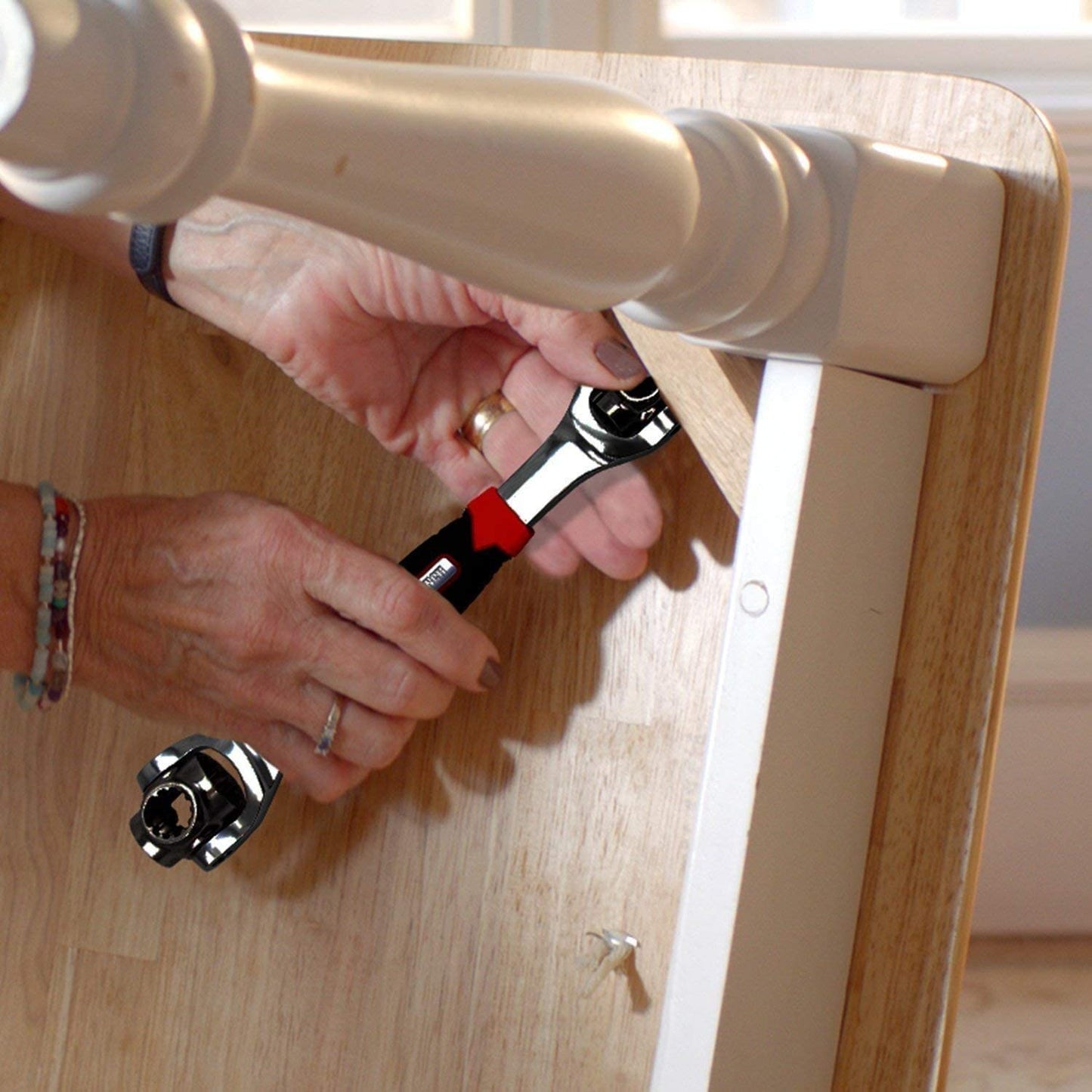 Universal Socket Wrench